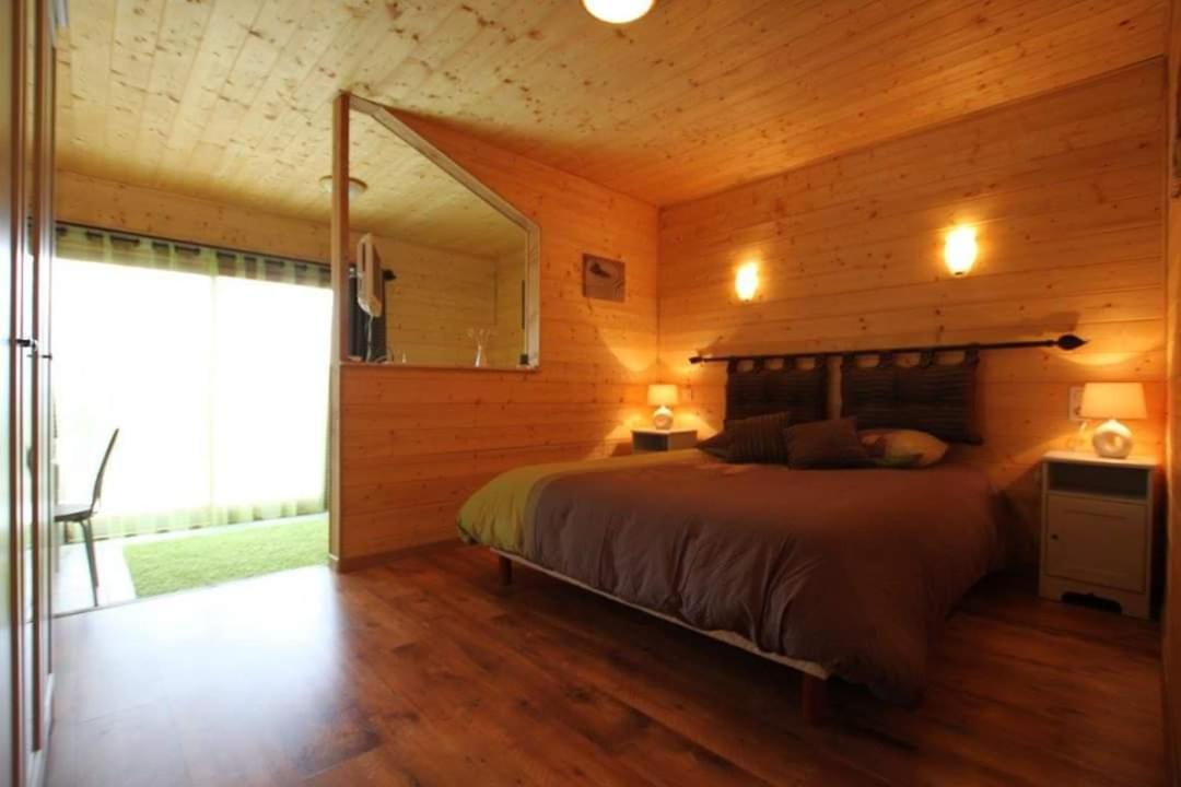 Ecolodge Les Sentiers Du Lac - Domaine De La Gaia 소레즈 외부 사진